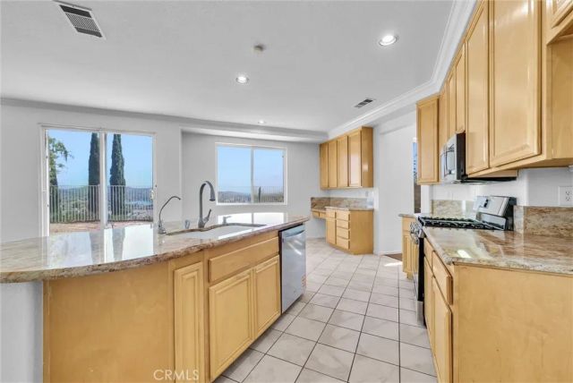 43 Villa Valtelena, Lake Elsinore, CA 92532