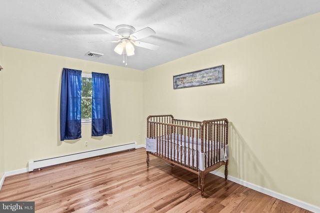 50 SHERIDAN DR, Hanover, PA 17331