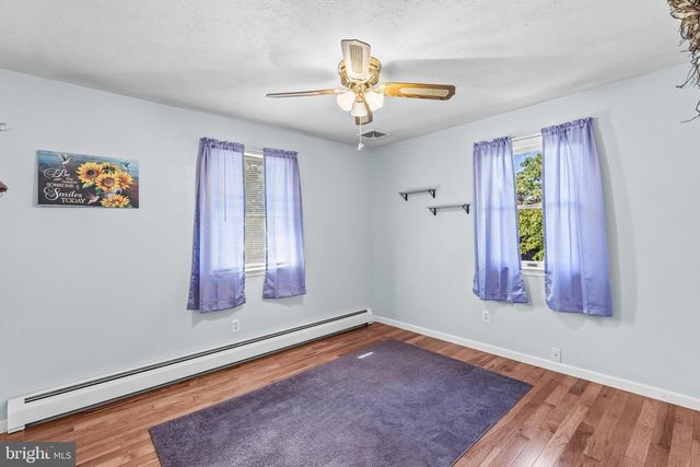 50 SHERIDAN DR, Hanover, PA 17331