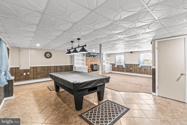 50 SHERIDAN DR, Hanover, PA 17331