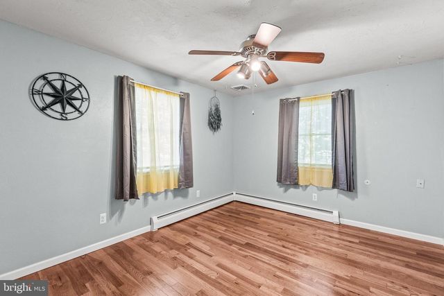 50 SHERIDAN DR, Hanover, PA 17331