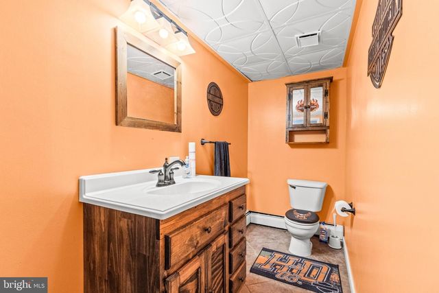 50 SHERIDAN DR, Hanover, PA 17331
