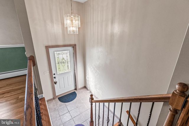 50 SHERIDAN DR, Hanover, PA 17331