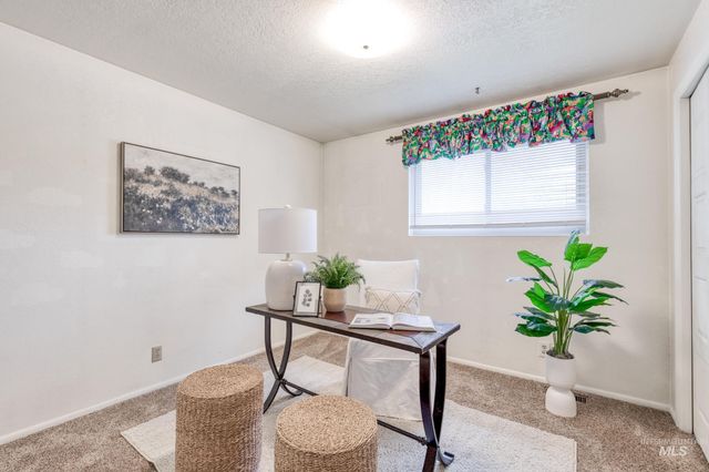 11127 W W Mowhawk Dr., Boise, ID 83709