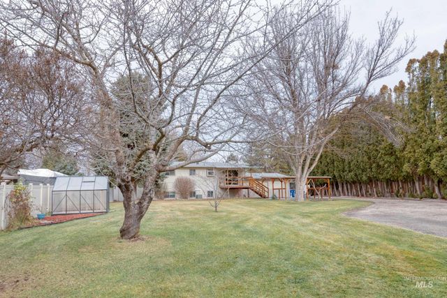 11127 W W Mowhawk Dr., Boise, ID 83709