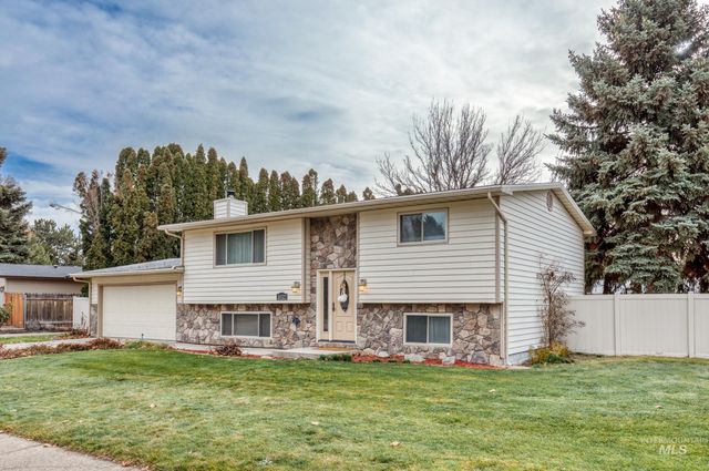 11127 W W Mowhawk Dr., Boise, ID 83709