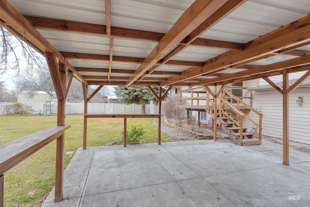 11127 W W Mowhawk Dr., Boise, ID 83709