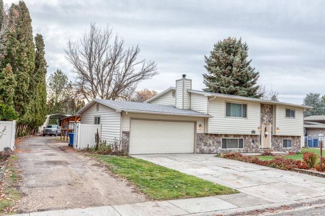 11127 W W Mowhawk Dr., Boise, ID 83709