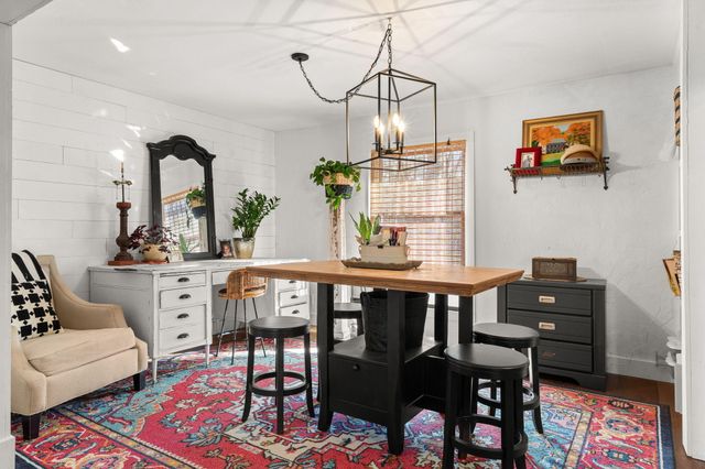 102 Oakwood Drive, Branson, MO 65616