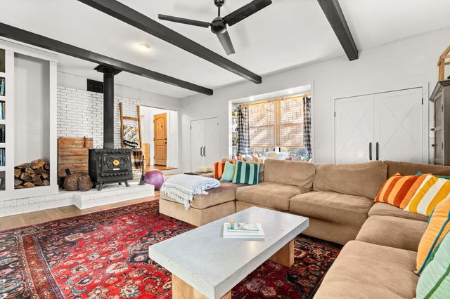 102 Oakwood Drive, Branson, MO 65616