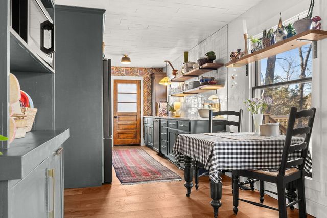 102 Oakwood Drive, Branson, MO 65616