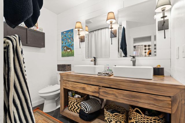 102 Oakwood Drive, Branson, MO 65616