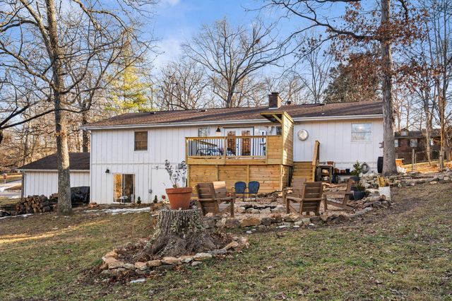 102 Oakwood Drive, Branson, MO 65616