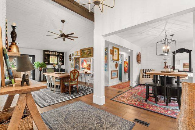 102 Oakwood Drive, Branson, MO 65616