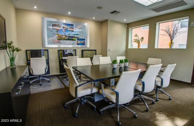 28575 N BLACK CANYON Highway 3, Phoenix, AZ 85085