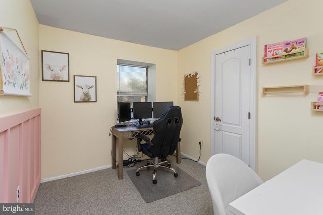 912 SILVER CT, Hamilton, NJ 08690