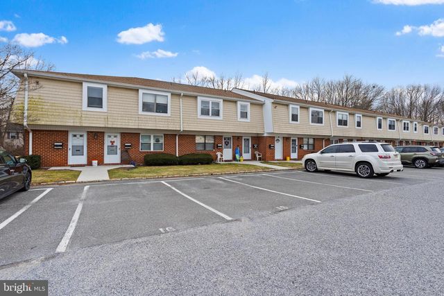 912 SILVER CT, Hamilton, NJ 08690