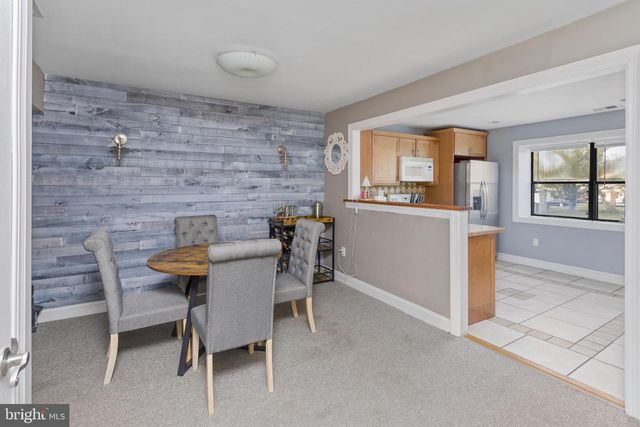 912 SILVER CT, Hamilton, NJ 08690