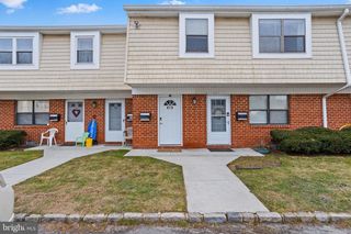 912 SILVER CT, Hamilton, NJ 08690
