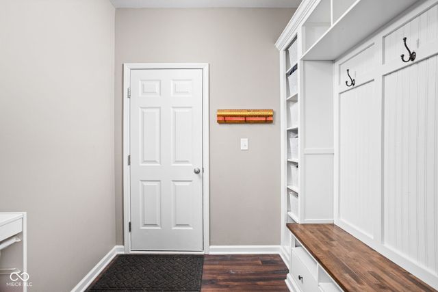 7720 Eagle Crescent Drive, Zionsville, IN 46077