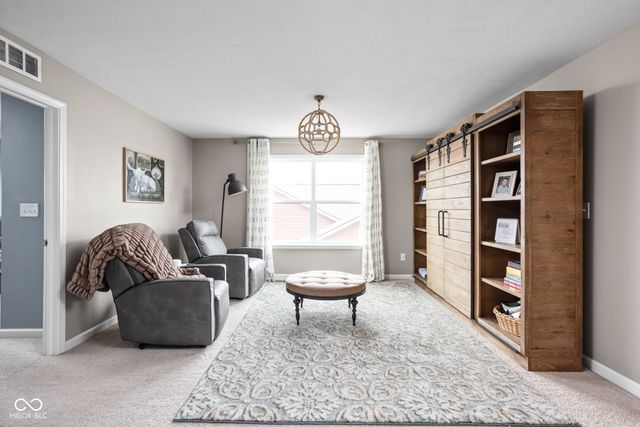 7720 Eagle Crescent Drive, Zionsville, IN 46077