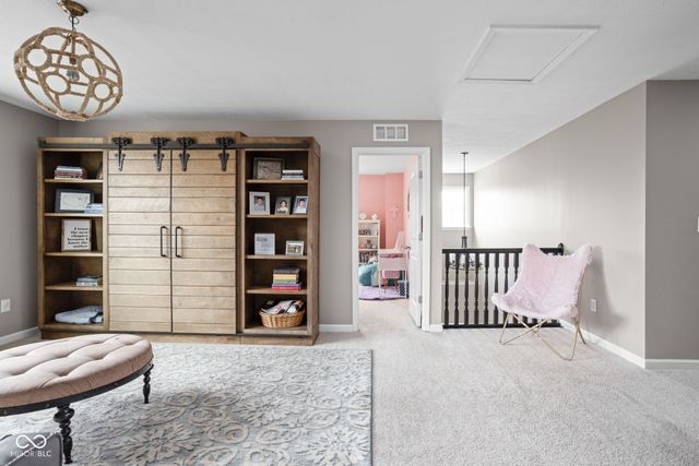 7720 Eagle Crescent Drive, Zionsville, IN 46077