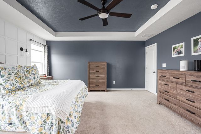 7720 Eagle Crescent Drive, Zionsville, IN 46077