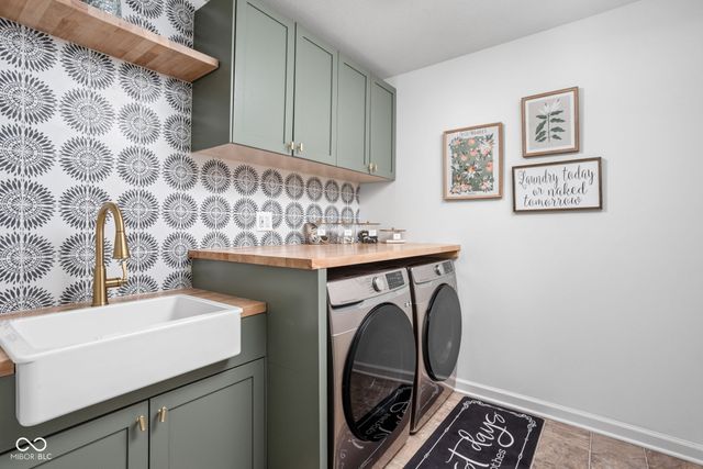 7720 Eagle Crescent Drive, Zionsville, IN 46077