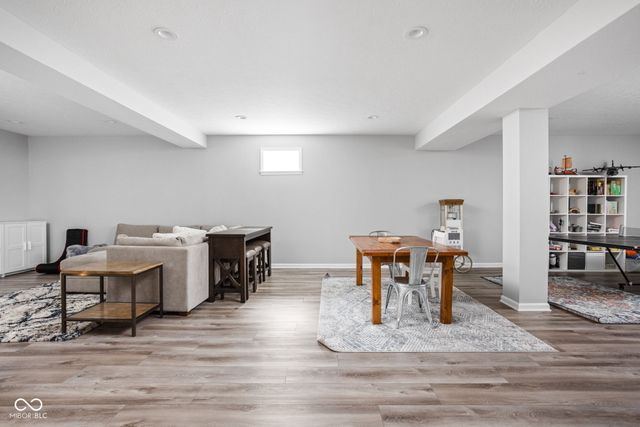 7720 Eagle Crescent Drive, Zionsville, IN 46077