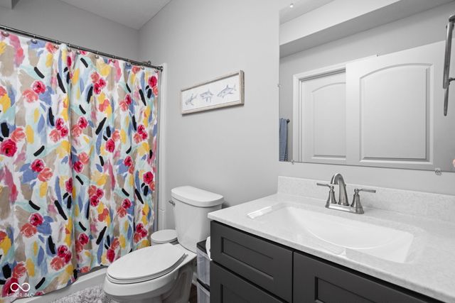 7720 Eagle Crescent Drive, Zionsville, IN 46077