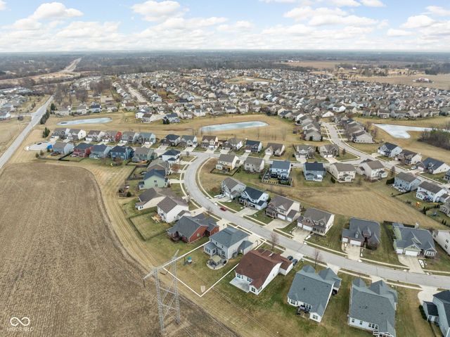 7720 Eagle Crescent Drive, Zionsville, IN 46077