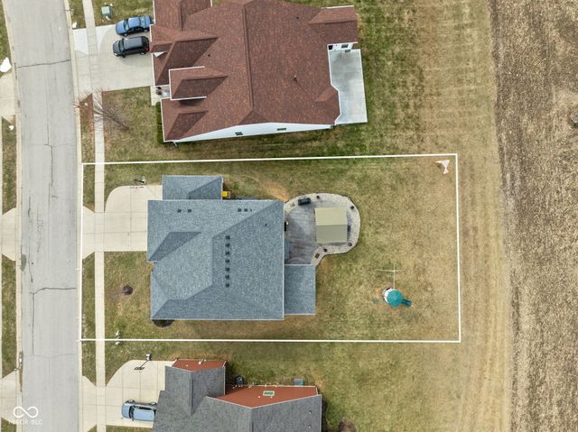 7720 Eagle Crescent Drive, Zionsville, IN 46077