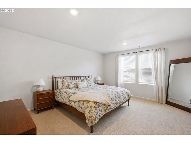 2611 26TH Loop, Springfield, OR 97477