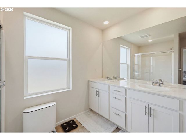 2611 26TH Loop, Springfield, OR 97477
