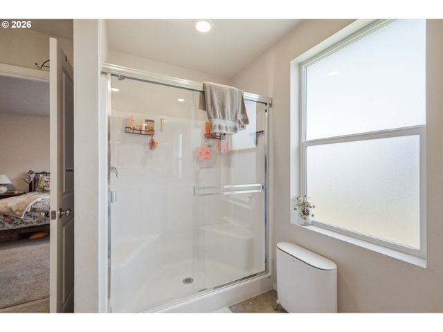 2611 26TH Loop, Springfield, OR 97477