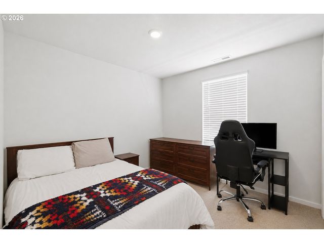 2611 26TH Loop, Springfield, OR 97477