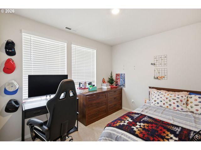 2611 26TH Loop, Springfield, OR 97477