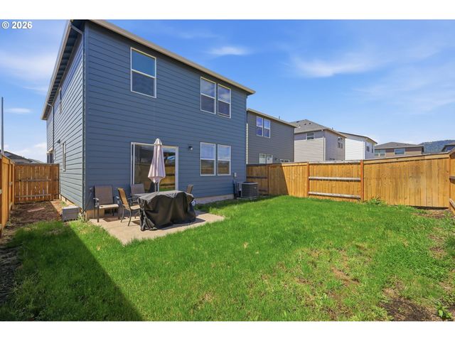 2611 26TH Loop, Springfield, OR 97477