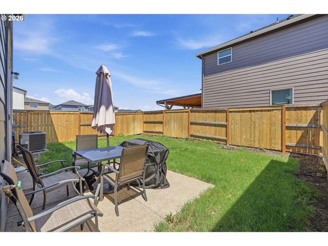 2611 26TH Loop, Springfield, OR 97477
