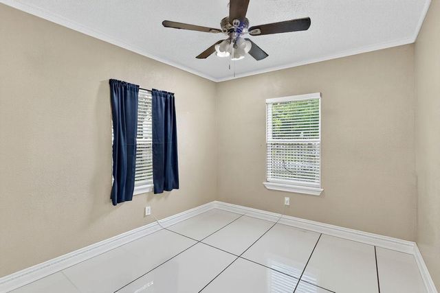 958 Conklin Street, Houston, TX 77088