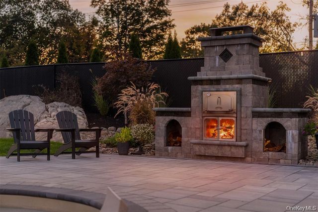 1582 Route 9W, Marlboro, NY 12542