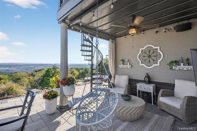 1582 Route 9W, Marlboro, NY 12542