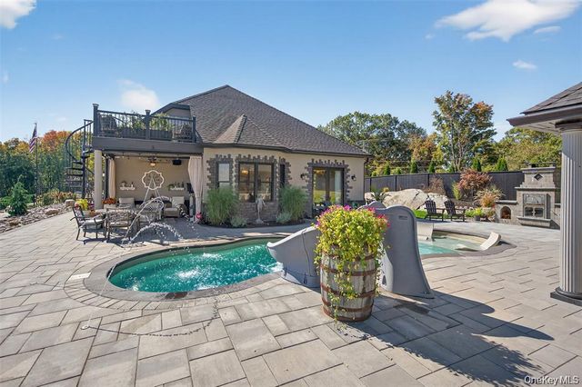 1582 Route 9W, Marlboro, NY 12542