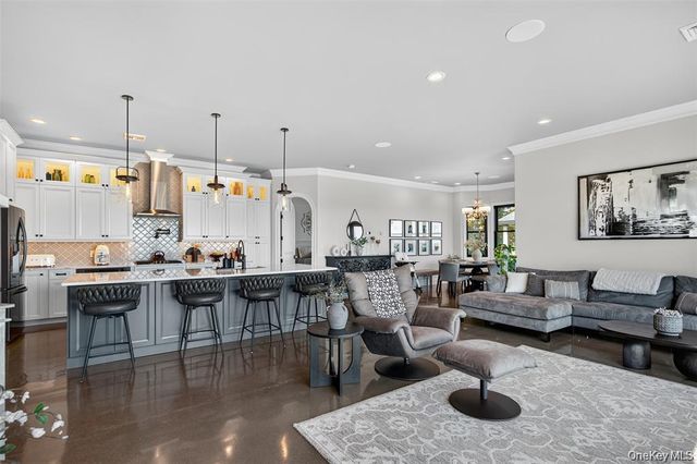 1582 Route 9W, Marlboro, NY 12542