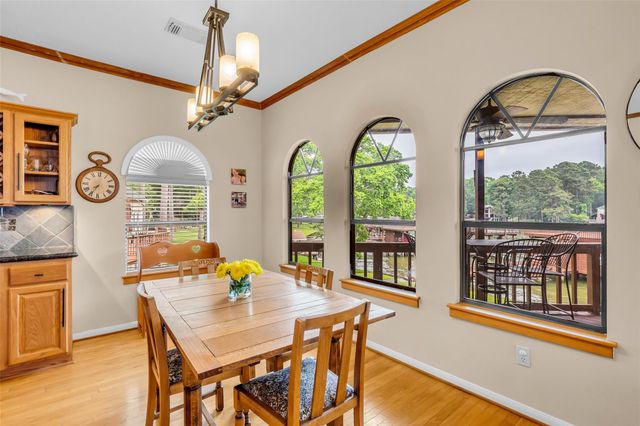 33 Harbour Point Circle, Coldspring, TX 77331