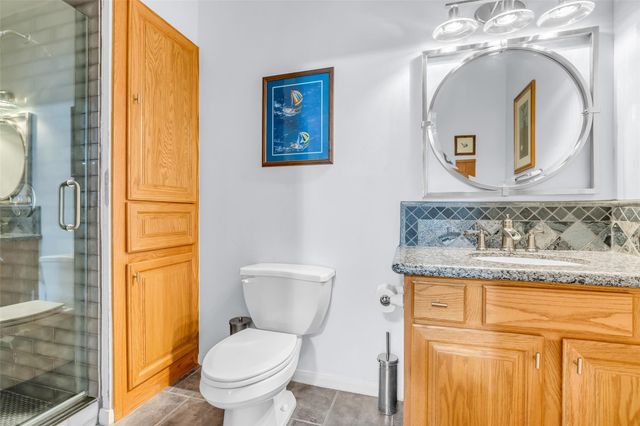 33 Harbour Point Circle, Coldspring, TX 77331