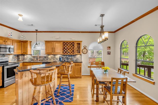 33 Harbour Point Circle, Coldspring, TX 77331