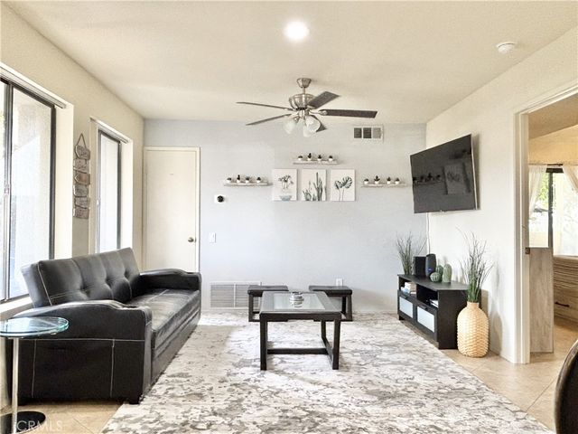 353 N Hermosa Dr, 7C1, Palm Springs, CA 92262