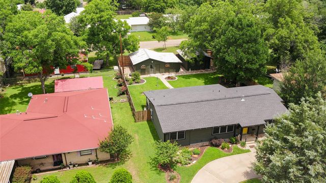 618 Francine DR, Rockdale, TX 76567