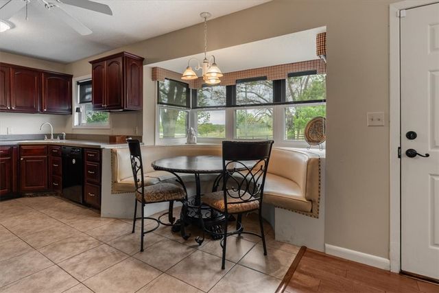 1504 S Morlan Avenue, Springdale, AR 72764